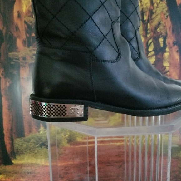 AUTHENTIC CHANNEL BOOTIES BOOTS. BLACK  CALIF LEA - Picture 2 of 5